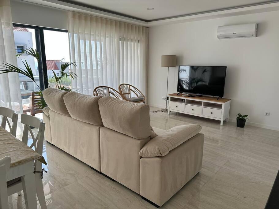 Beach, Ocean View & Bright House เอริเซรา ภายนอก รูปภาพ